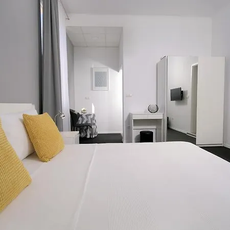 Апартаменты Charm And *