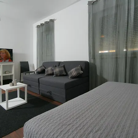 Charm And Apartamento